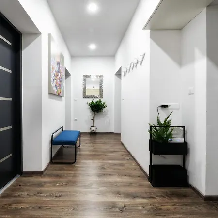 Arena Delight Studio Apartments Pula Exterior photo