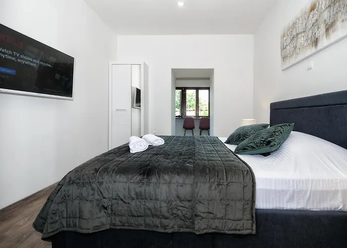 Arena Delight Studio Apartments